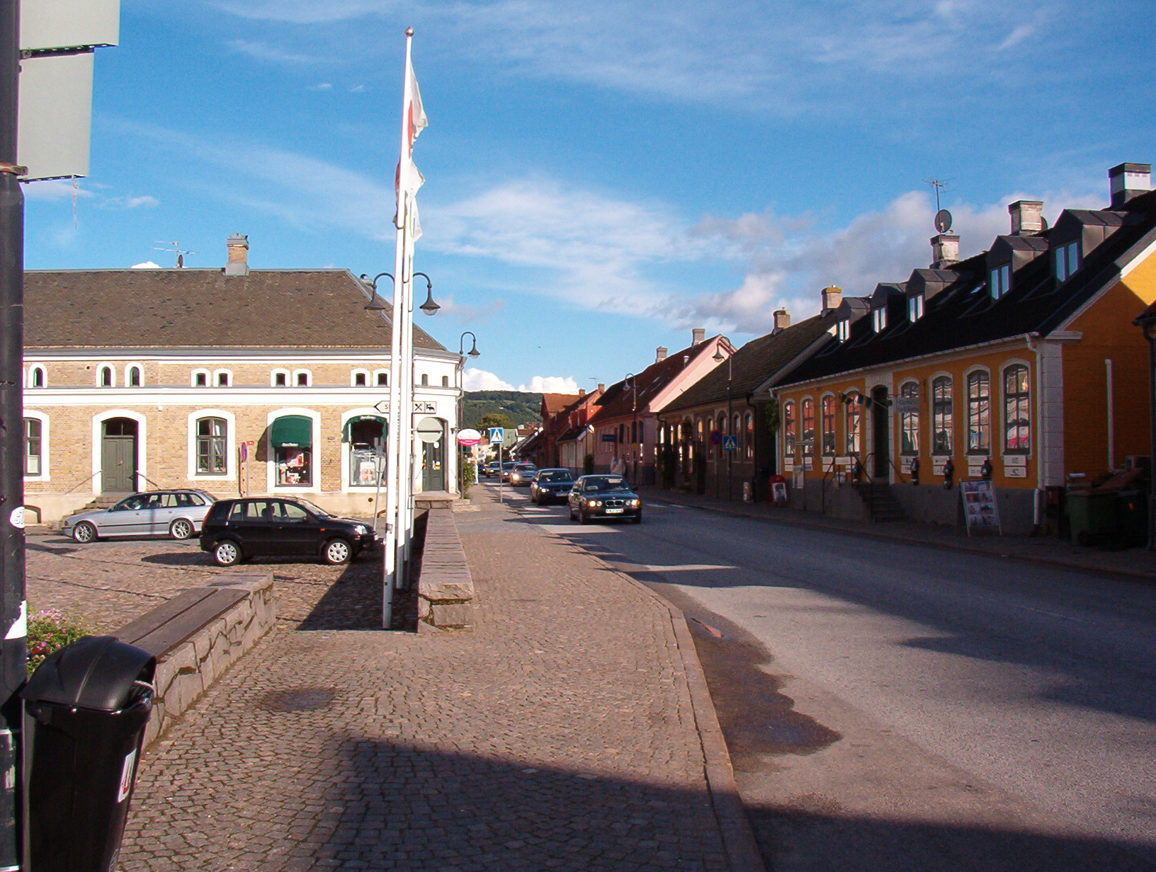 Båstad köpte trygghetslarmtjänster i strid mot lagen – fick betala böter.
