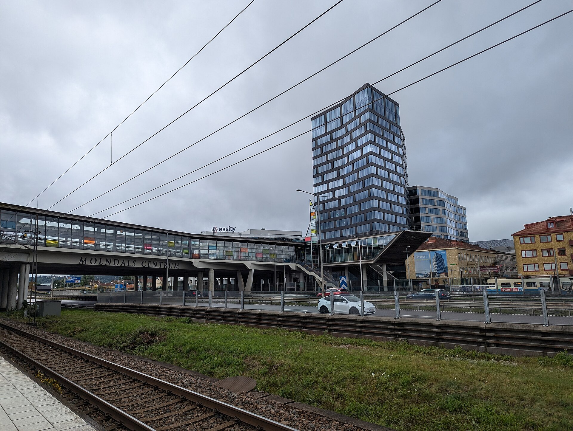 Mölndal uppdrar avfallshanteringen till ett delägt bolag, i strid mot lagen.